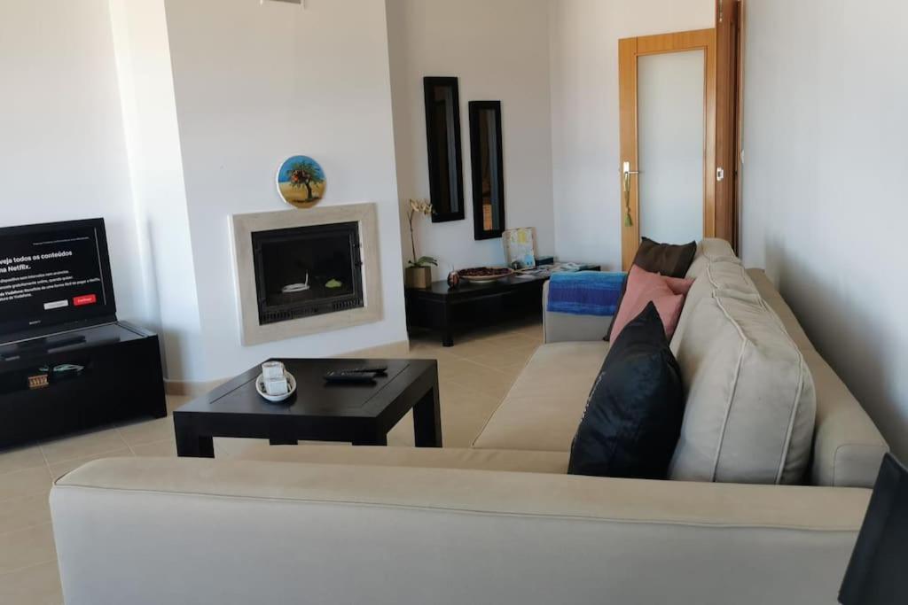 Amazing Lodge By The Ocean - Fully Equipped! 에리세이라 외부 사진